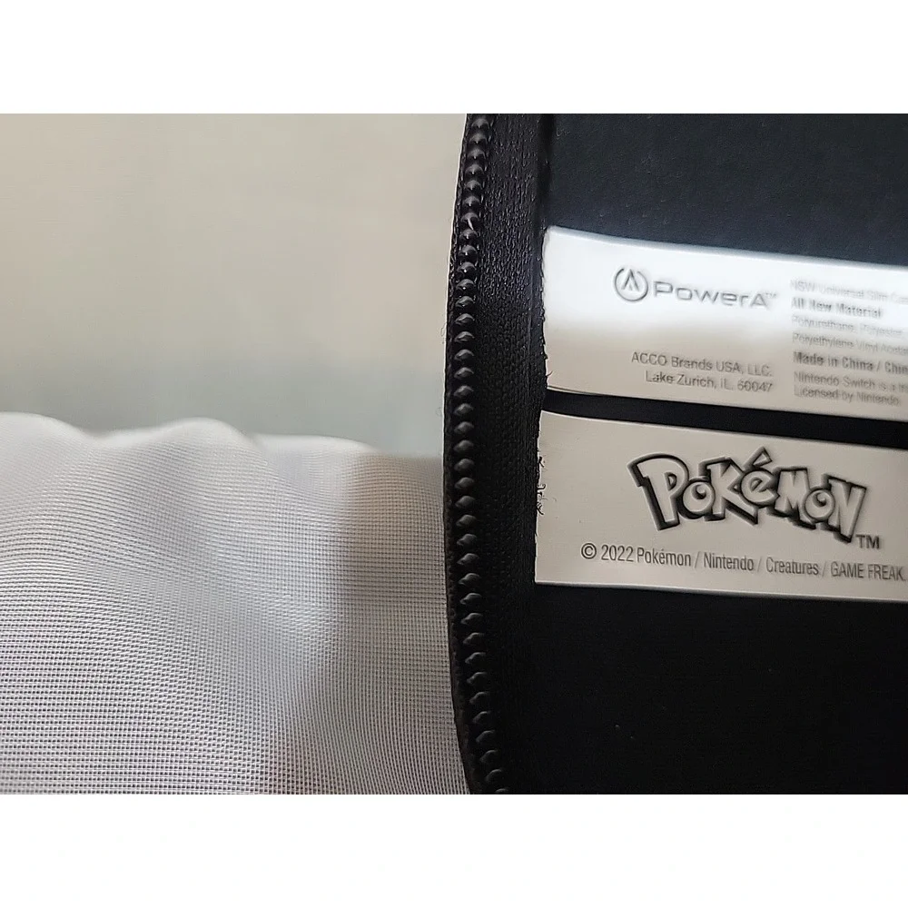 Pokemon Pikachu‎ Ds Wireless Controller And Pikachu Case With Charging Cord